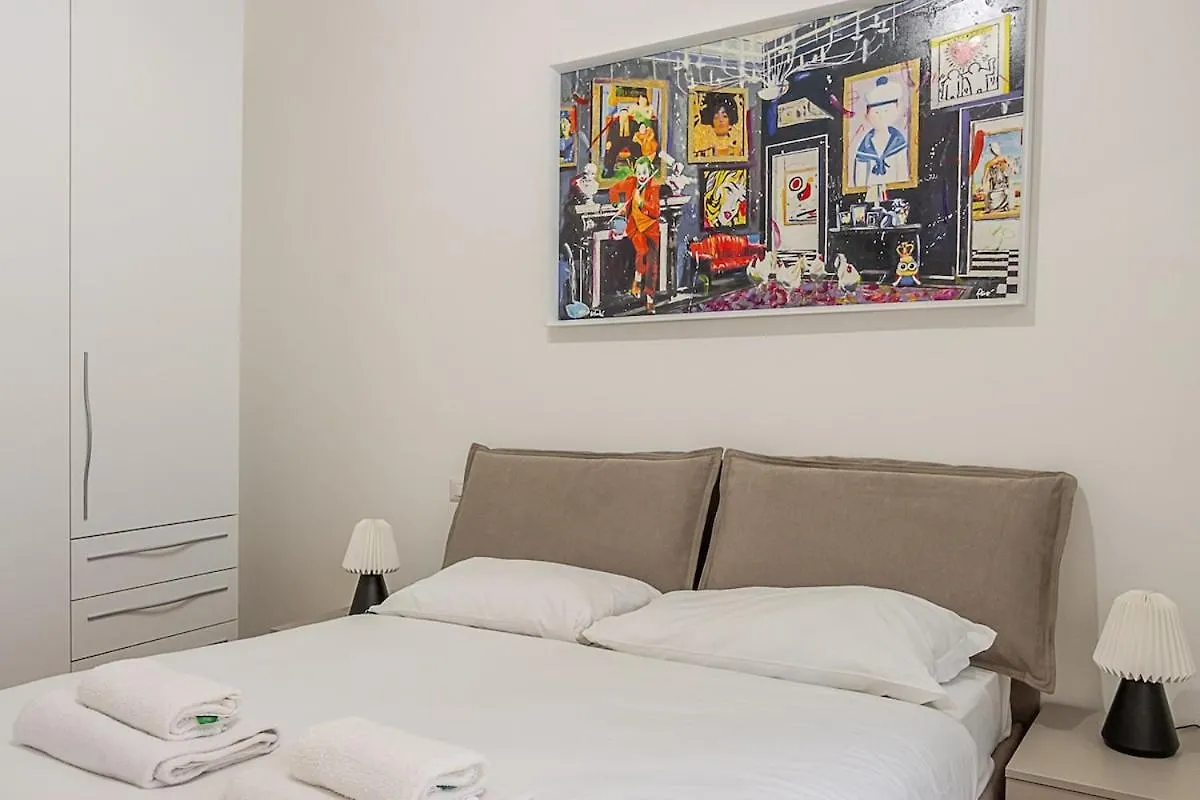 מילאנו Art-Filled Apartment In Centro